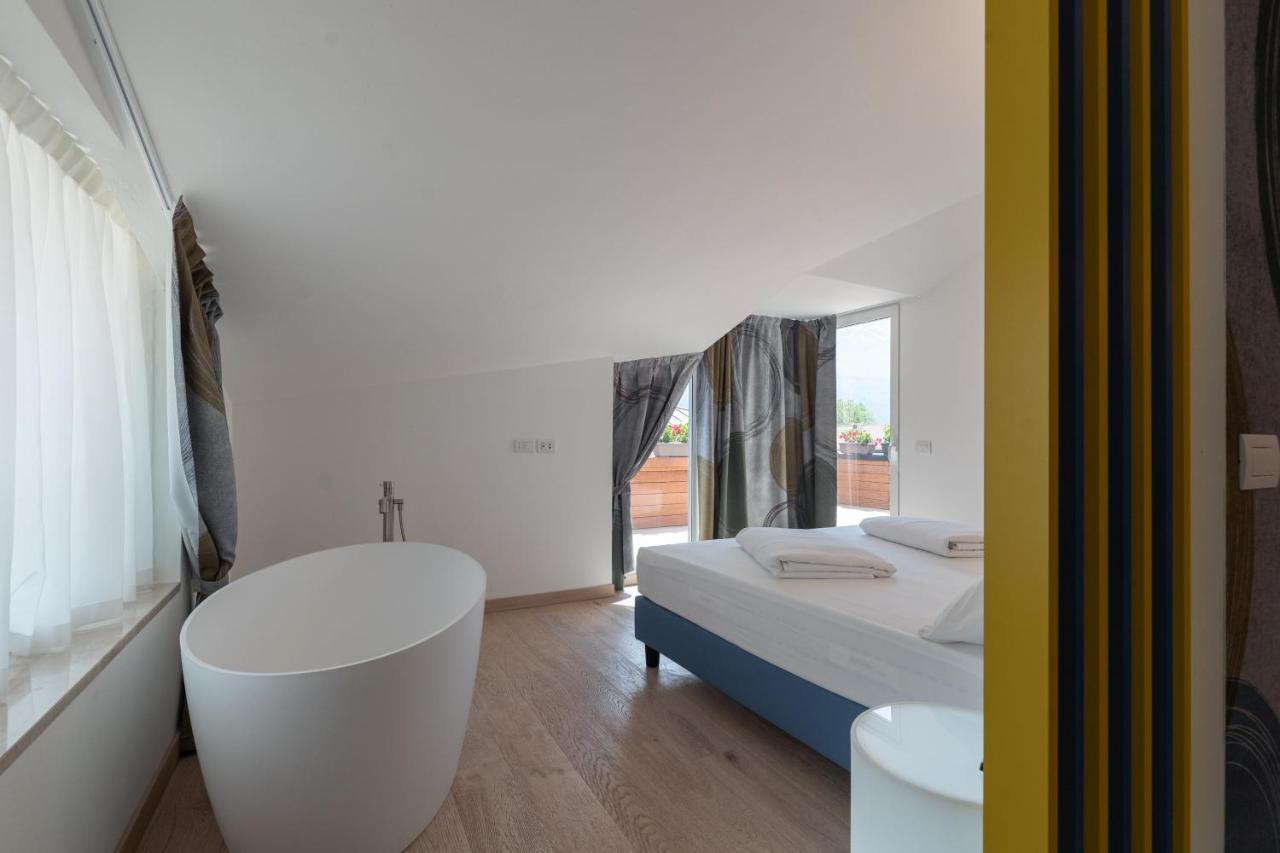 Lillil - Popping Holiday Riva del Garda Exterior foto